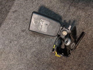 замок ремня безопасности Mercedes-Benz E-Класс W212/S212/C207/A207 2010, 2.1 л., OM 651.924, дизель, АКПП, серебристый, седан, 2128601969, A2128601969