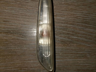 повторитель поворота на крыле BMW 5 серия E60/E61 2007, 3.0 л., N54 B30 A, бензин, АКПП, белый, седан, задний привод, 7165742