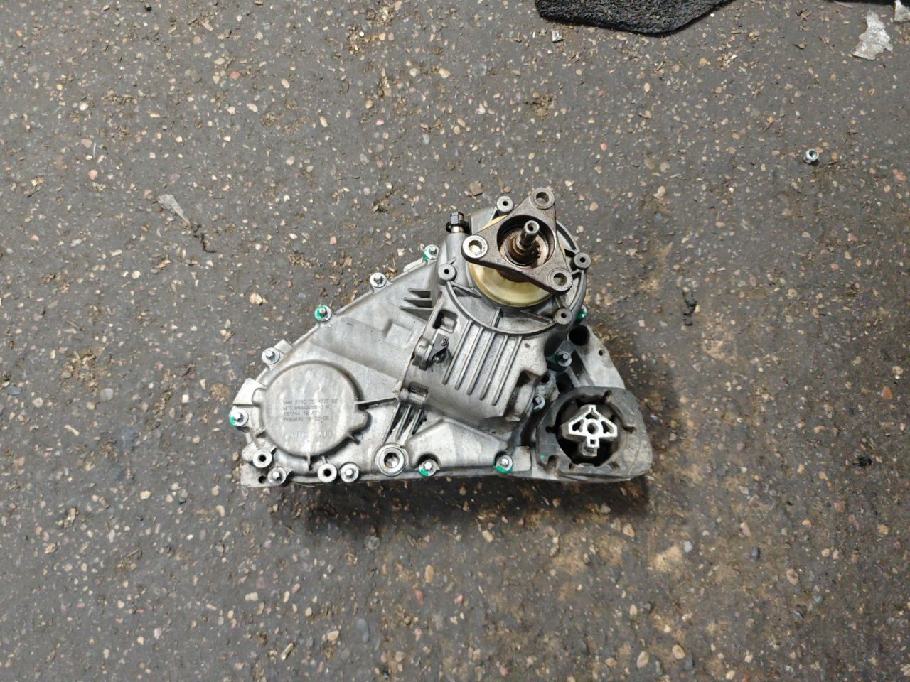 раздаточная коробка BMW X5 E70 2008, 7574777 - фото №1