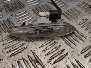 повторитель поворота на крыле BMW 3 серия E90/E91/E92/E93 [рестайлинг] 2008, 2.0 л., N47 D20 A, дизель, АКПП, универсал, полный привод, 6932998