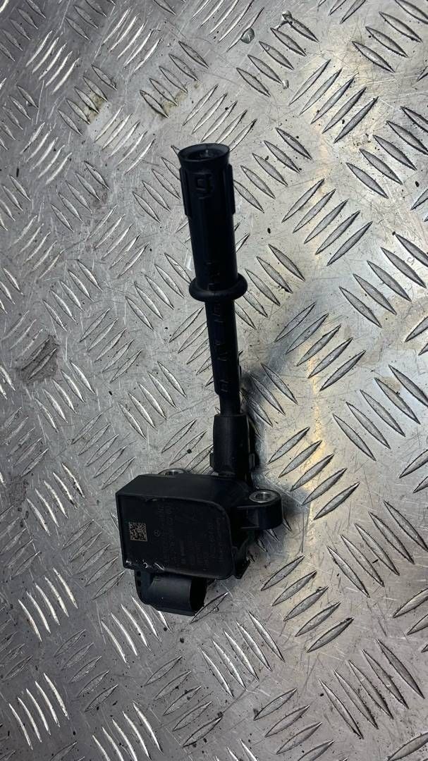 катушка зажигания Mercedes-Benz S-Класс W221 2007, 3.5 л., бензин, A2769060260 - фото №1