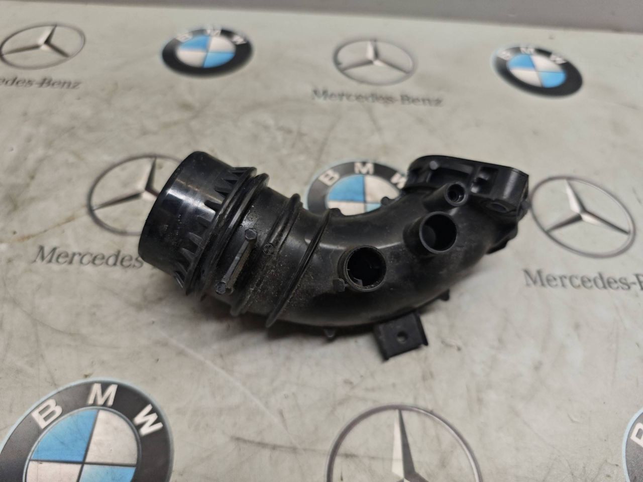 гофра инжектора Mercedes-Benz GLB-Класс 1 поколение 2022, бензин, задний привод, A2820905700 - фото №1