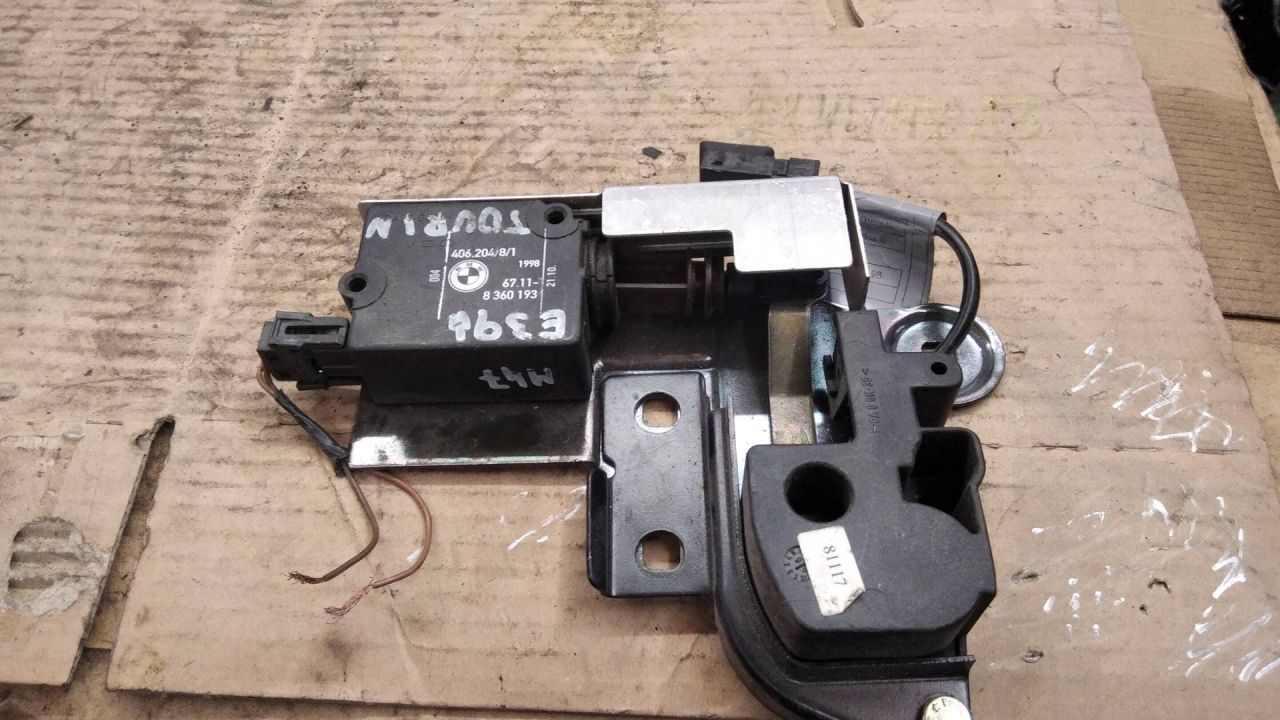 замок багажника BMW 5 серия E39 2000, 8360193 - фото №1
