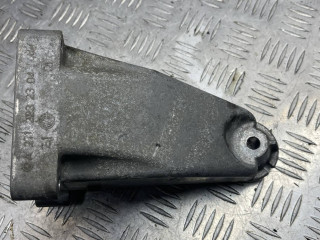 кронштейн двигателя Mercedes-Benz 2012, 1.8 л., M 271.820, бензин, A2712232304