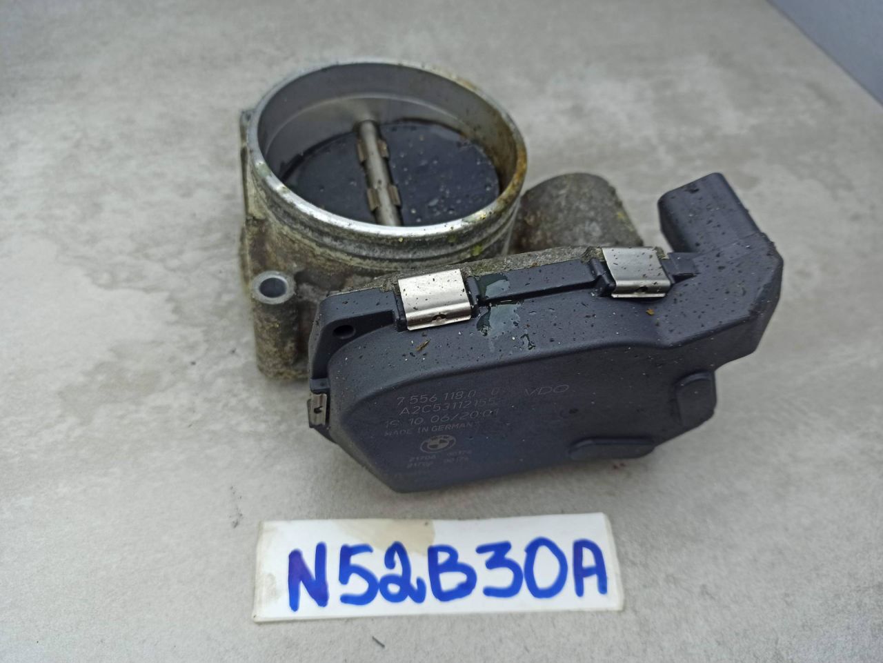 заслонка дроссельная BMW 3 серия E90/E91/E92/E93 2007, 2.5 л., N52 B25 AE, бензин, полный привод, 7556118 - фото №1
