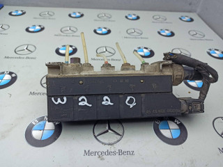блок клапанов пневмоподвески Mercedes-Benz S-Класс W220 2002, A2203200258