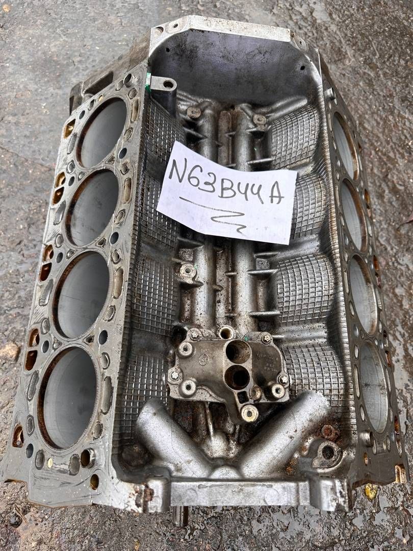 блок цилиндров BMW 7 серия F01/F02 2009, 4.4 л., N63 B44 A, бензин - фото №1