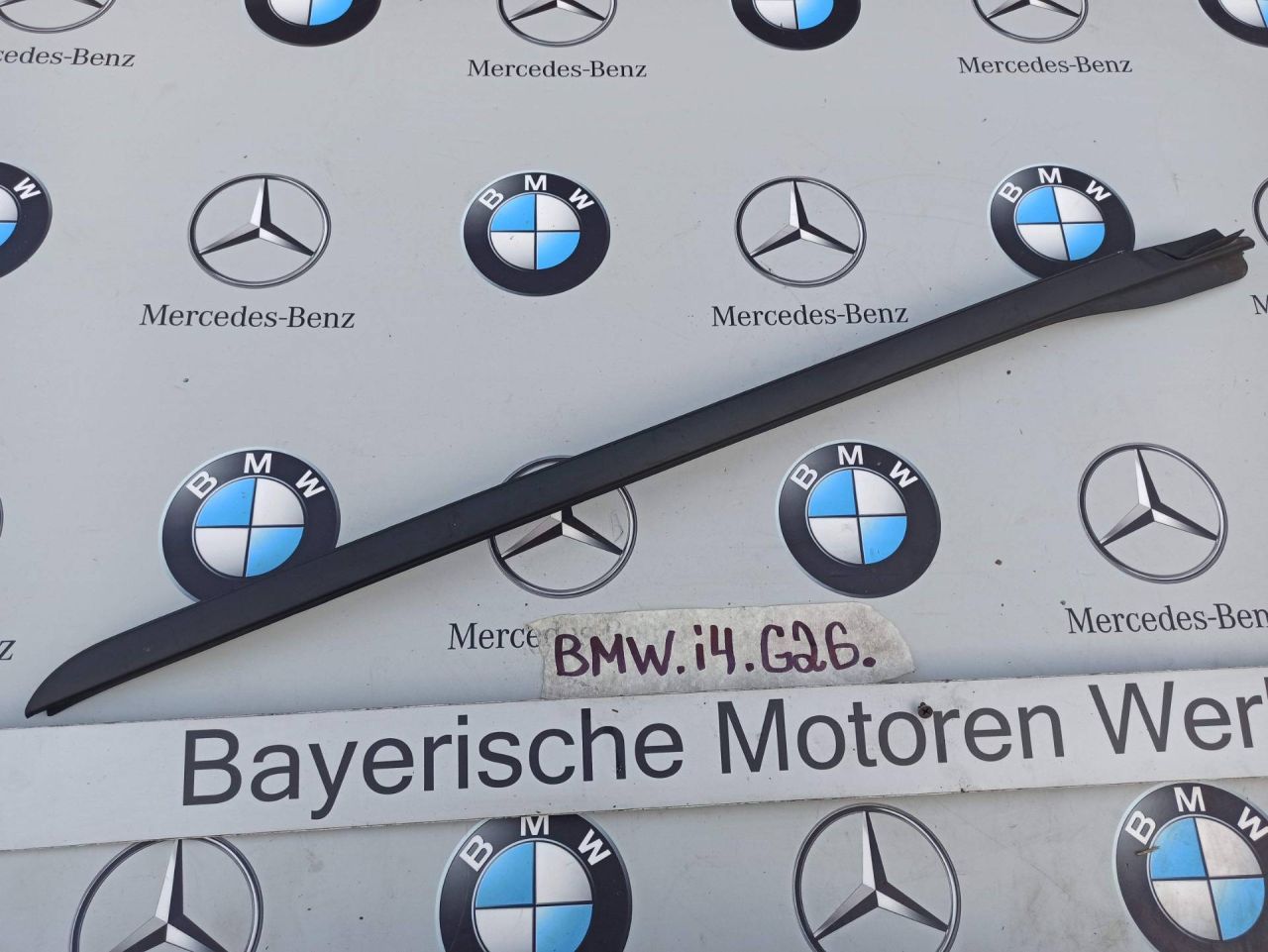 молдинг лобового стекла BMW i4 G26 2022, электро, АКПП, 7933087 - фото №1