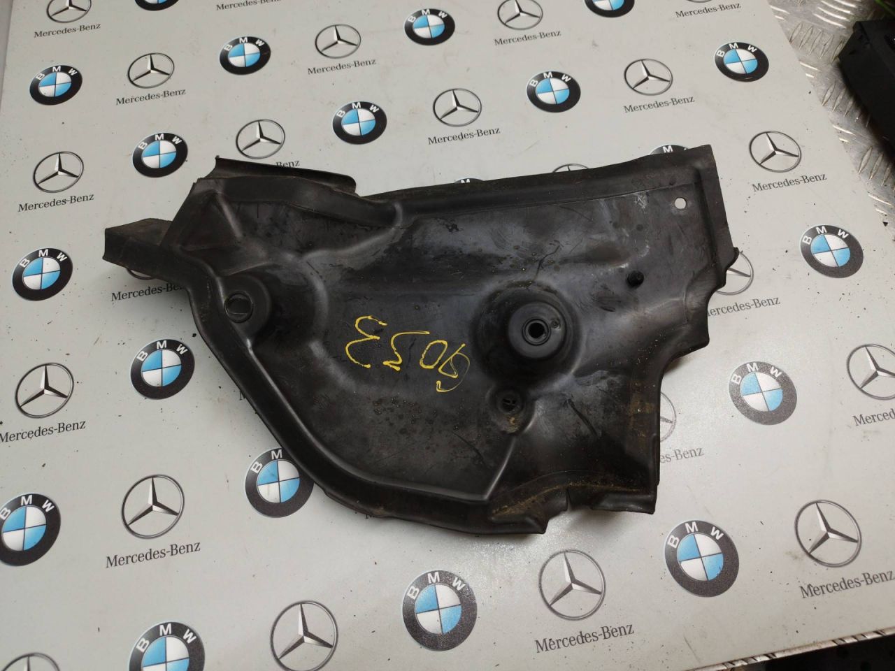 планка под капот BMW X3 F25 2014, 2.8 л., бензин, 64319184007 - фото №1