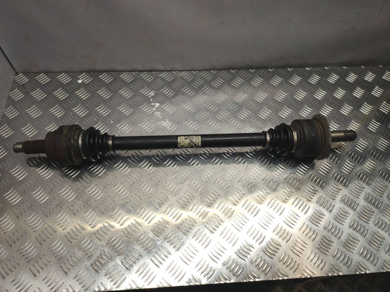 полуось задняя (приводной вал, ШРУС) BMW X5 E70 2009, 7564127 - фото №1