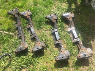 балка подвески передняя (подрамник) BMW 3 серия E46 2000, 2.5 л., бензин, АКПП, седан