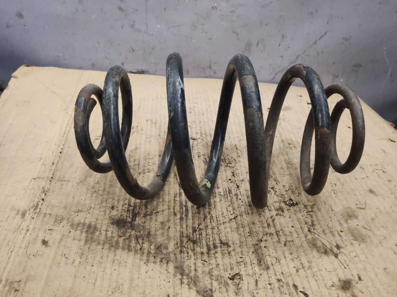 пружина задняя BMW 3 серия E46 2002 - фото №1