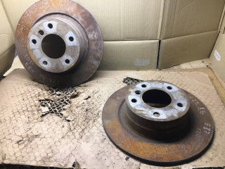 диски тормозные (комплект) BMW 1 серия E81/E82/E87/E88 [рестайлинг] 2007, 2.0 л., N43 B20 A, бензин, МКПП, хетчбэк 5 дв.