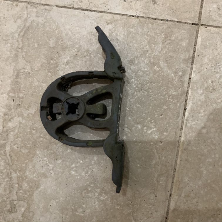 Резинка глушителя BMW X5 E53 2001, 4.6 л., бензин, АКПП, внедорожник 5 дв., 7503027 - фото №1