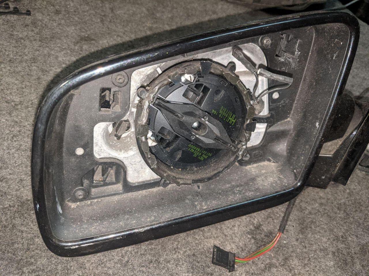 рамка зеркала левого BMW 6 серия E63/E64 2006, 3.0 л., N52 B30 A, бензин, АКПП, черный, купе, задний привод, правый руль - фото №1