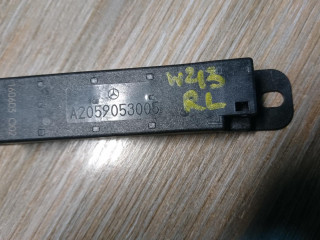 Антенна системы комфортного доступа Mercedes-Benz E-Класс W213/S213/C238/A238 2016, 2.0 л., OM 654.920, дизель, АКПП, белый, седан, правый руль, A2059053005