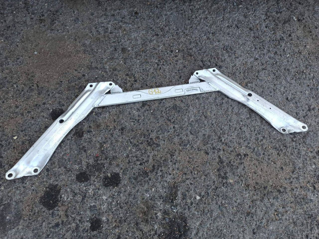 распорка стоек BMW 7 серия G11/G12 2017, 3.0 л., дизель, 7453800 - фото №1