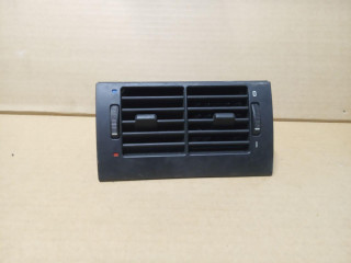 дефлектор обдува салона BMW 5 серия E39 1998, 2.5 л., бензин, АКПП, седан, 8376150