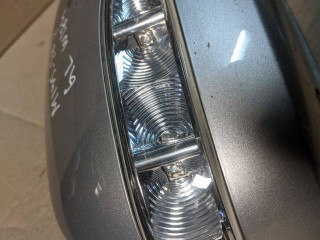 повторитель поворота на крыле Mercedes-Benz GL-Класс X164 2007, 3.0 л., OM 642.940, дизель, АКПП, серебристый, внедорожник 5 дв.