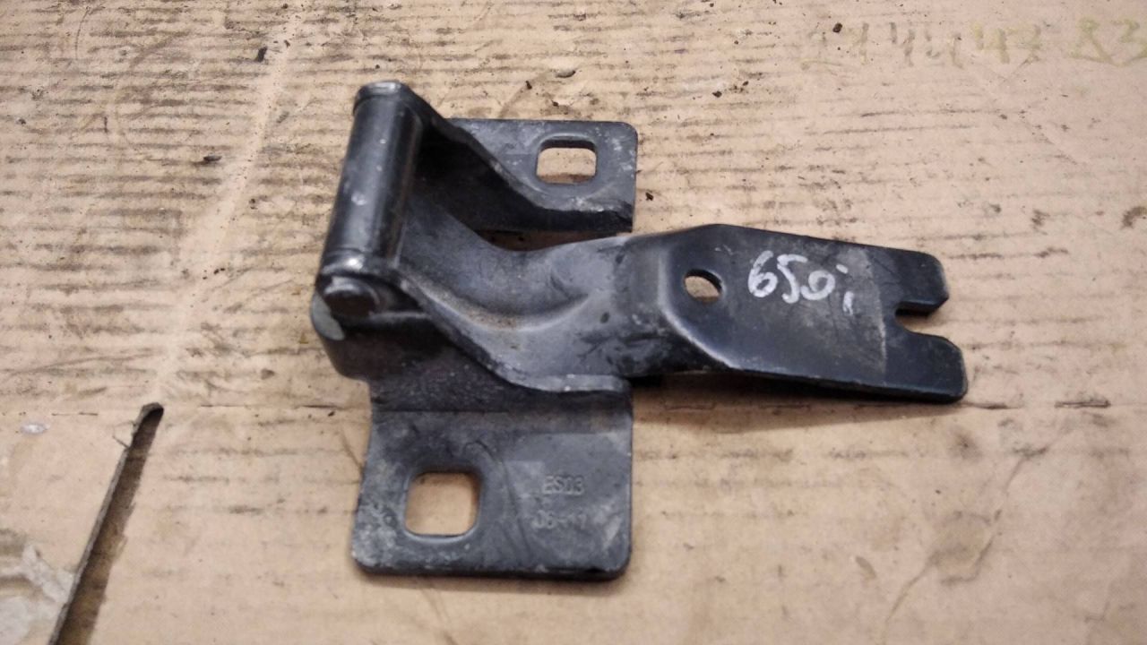 петля складной крыши правая BMW 6 серия E63/E64 2007, 4.8 л., бензин, АКПП, кабриолет, 7009572 - фото №1