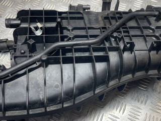 коллектор впускной BMW 5 серия G30/G31 2018, 2.0 л., B48 B20 A, бензин, задний привод, правый руль, 8603914