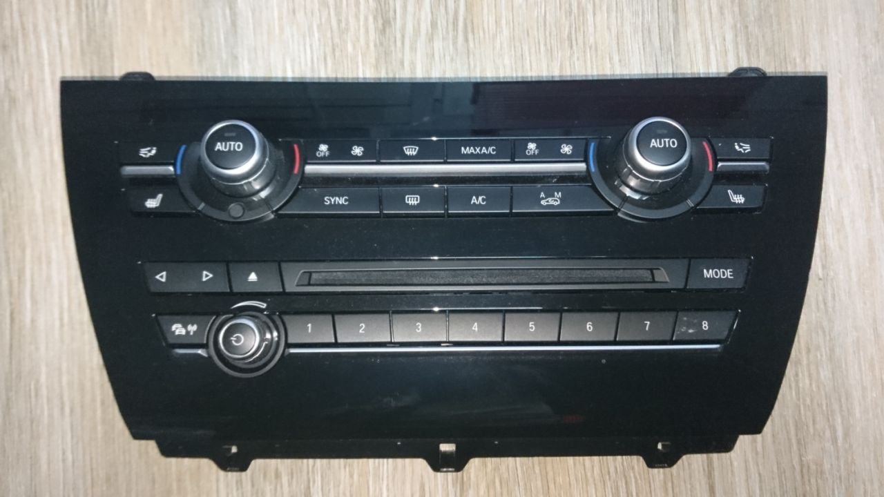 блок управления печки / климат-контроля BMW X5 F15 2018, 3.0 л., N57 D30 C, дизель, АКПП, белый, внедорожник 5 дв., 6831942 - фото №1