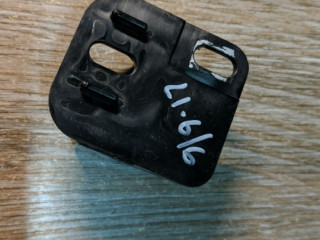 крепление фары правой BMW 3 серия E90/E91/E92/E93 [рестайлинг] 2008, 4.0 л., S65 B40 A, бензин, АКПП, темно-синий, кабриолет, 51117156554, 7156554