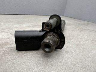форсунка BMW X1 E84 2010, 2.0 л., N47 D20 C, дизель, 7805428