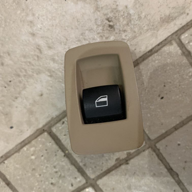 кнопка стеклоподъемника двери BMW X6 E71/E72 2011, 3.0 л., N57 D30 A, дизель, АКПП, внедорожник 5 дв., 6945876 - фото №1