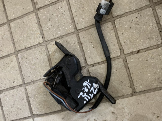 замок капота Mercedes-Benz SLK-Класс R171 2006, 3.5 л., M 272.963, бензин, АКПП, серебристый, кабриолет, 1718207510