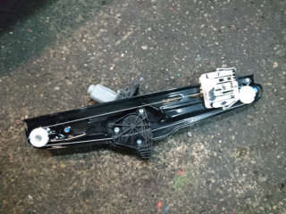 стеклоподъемник задний правый BMW X3 F25 2013, 2.0 л., N47 D20 C, дизель, АКПП, белый, внедорожник 5 дв., 7355640, 7322748