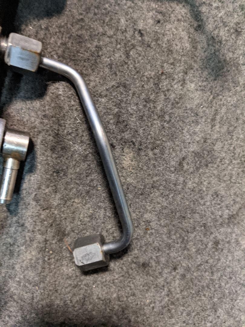 трубка топливная Mercedes-Benz GL-Класс X166 2015, 2.1 л., OM 651.960, дизель, АКПП, 6510703233, A6510703233 - фото №1