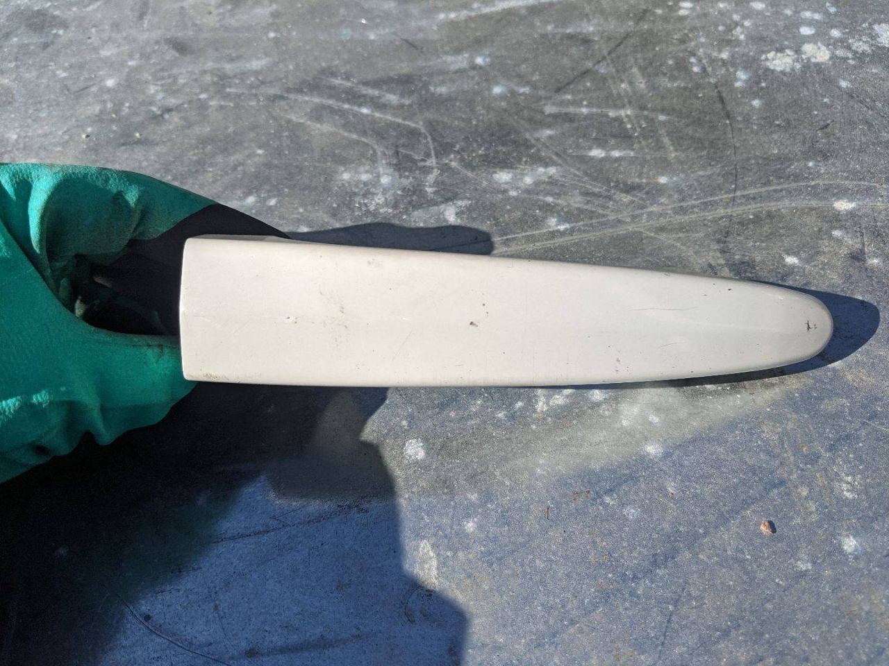 ручка наружная BMW 5 серия E60/E61 2007, 3.0 л., N54 B30 A, бензин, АКПП, белый, седан, задний привод - фото №1