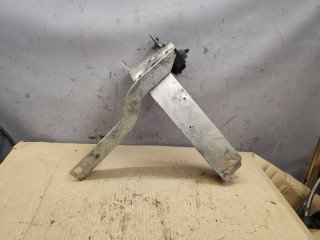 кронштейн передней панели (телевизора) BMW 7 серия F01/F02 2011, 4.4 л., N63 B44 A, бензин, АКПП, черный, 7186513