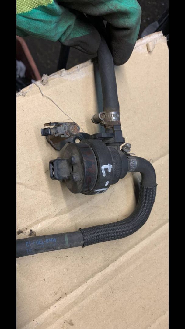 электромагнитный клапан BMW 5 серия E39 2000, 1748875 - фото №1