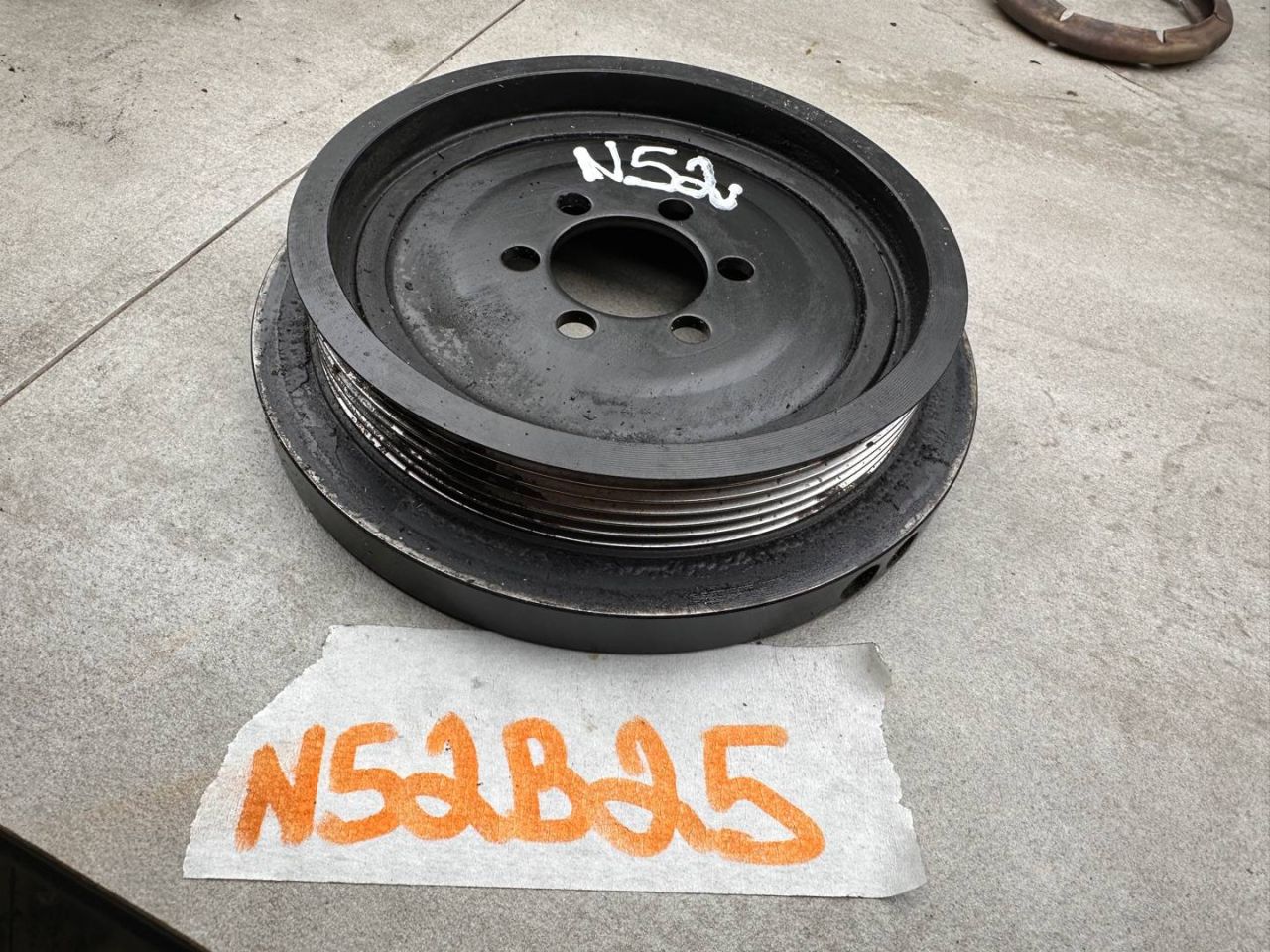 шкив коленвала BMW 5 серия E60/E61 (2002 - 2007), 2.5 л., N52 B25 AF, бензин, 7519628 - фото №1