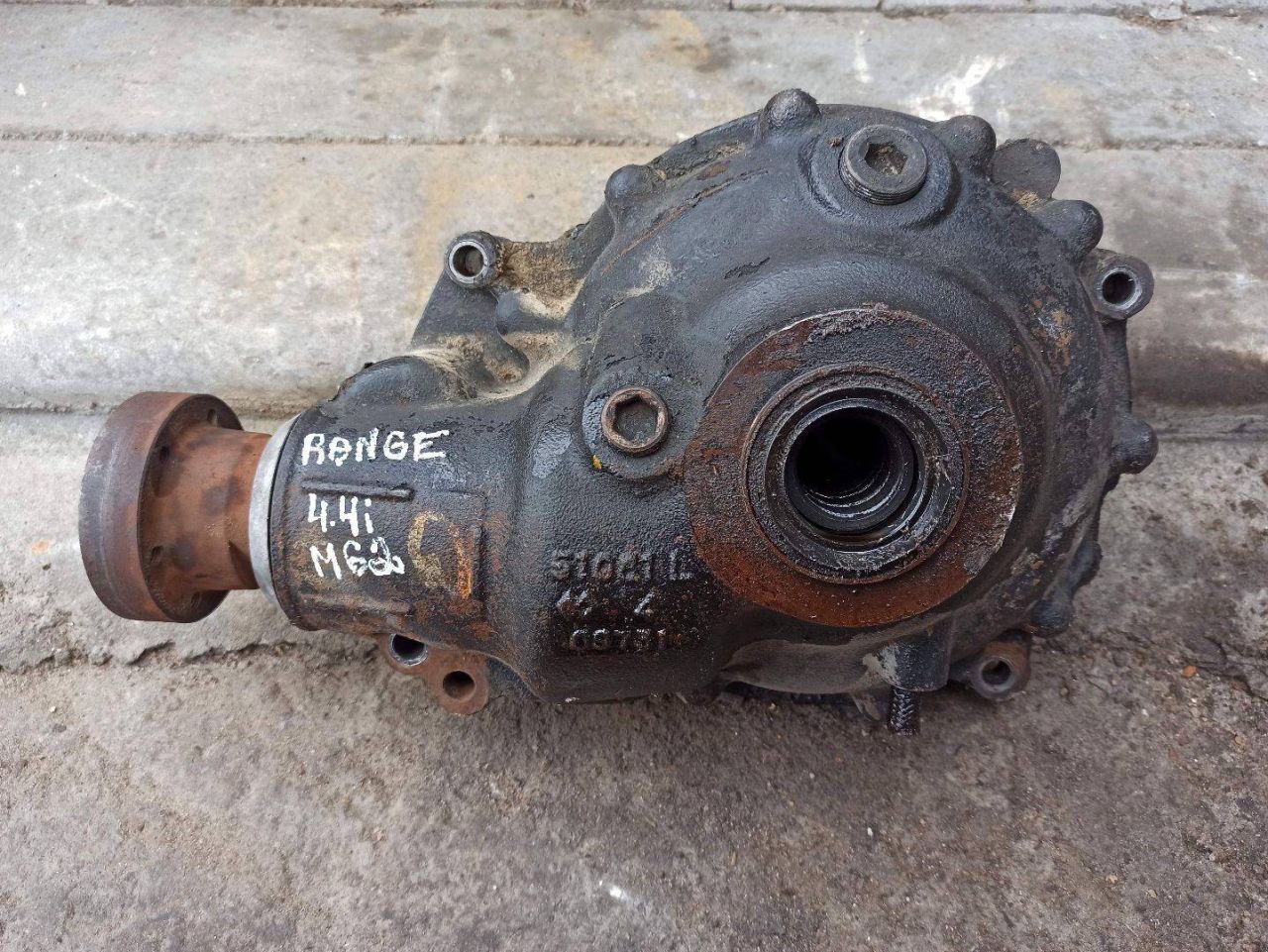 редуктор переднего моста Land Rover Range Rover 3 поколение (2002 - 2005), 4.4 л., бензин - фото №1