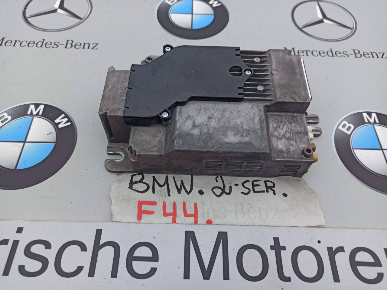 усилитель музыкальный BMW 2 серия F44 2020, 2.0 л., бензин, хетчбэк 5 дв., полный привод, 5A3AF30 - фото №1