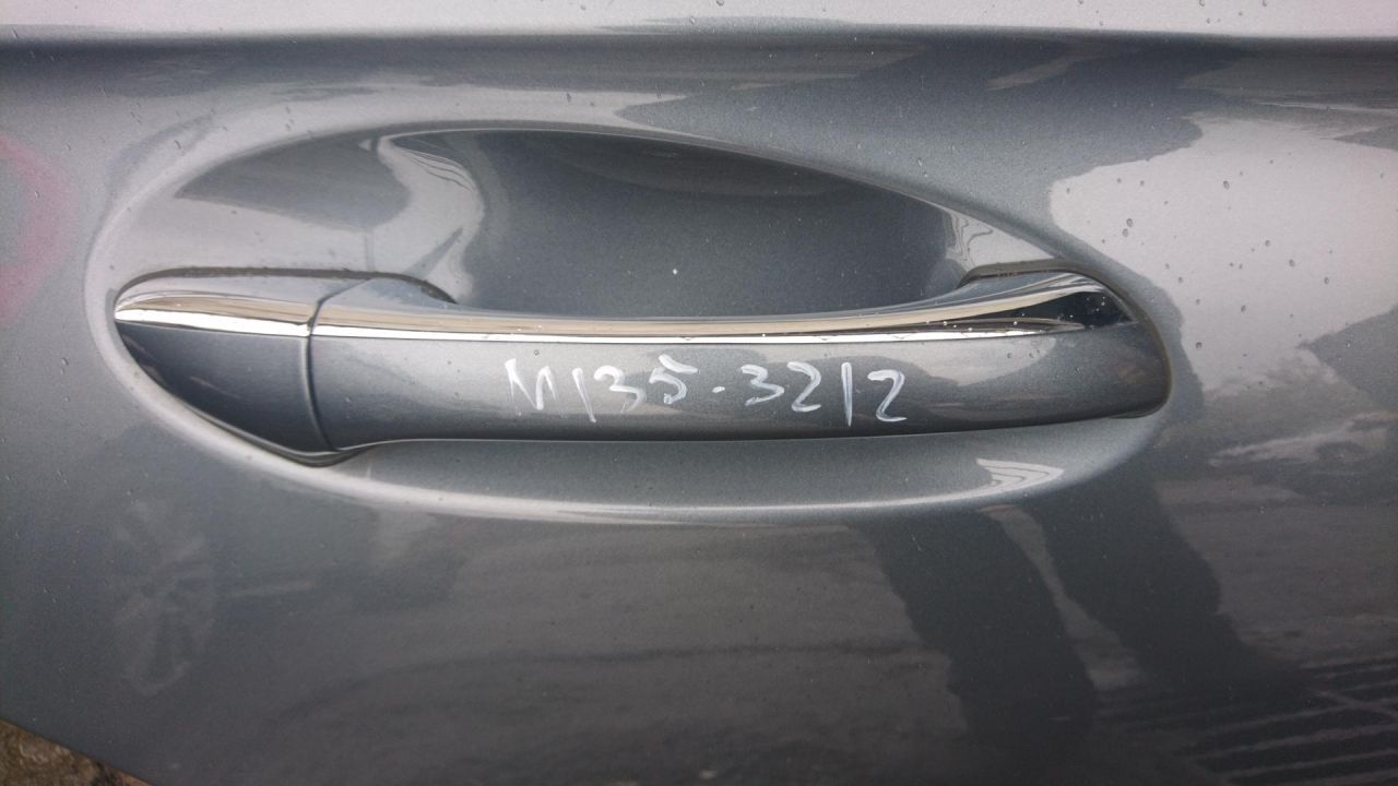 ручка наружная задняя правая Mercedes-Benz CLS-Класс C219 2007, 3.0 л., OM 642.920, дизель, АКПП, купе - фото №1