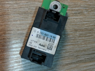 усилитель антенны Mercedes-Benz S-Класс W221 [рестайлинг] 2012, 3.0 л., OM 642.862, дизель, АКПП, серебристый, седан, 2218201889, A2218201889