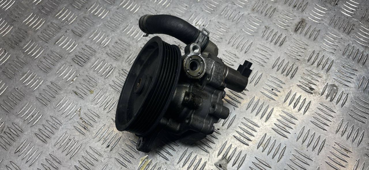 насос гидроусилителя руля Mercedes-Benz 2012, 1.8 л., M 271.820, бензин, A0064666801 - фото №1