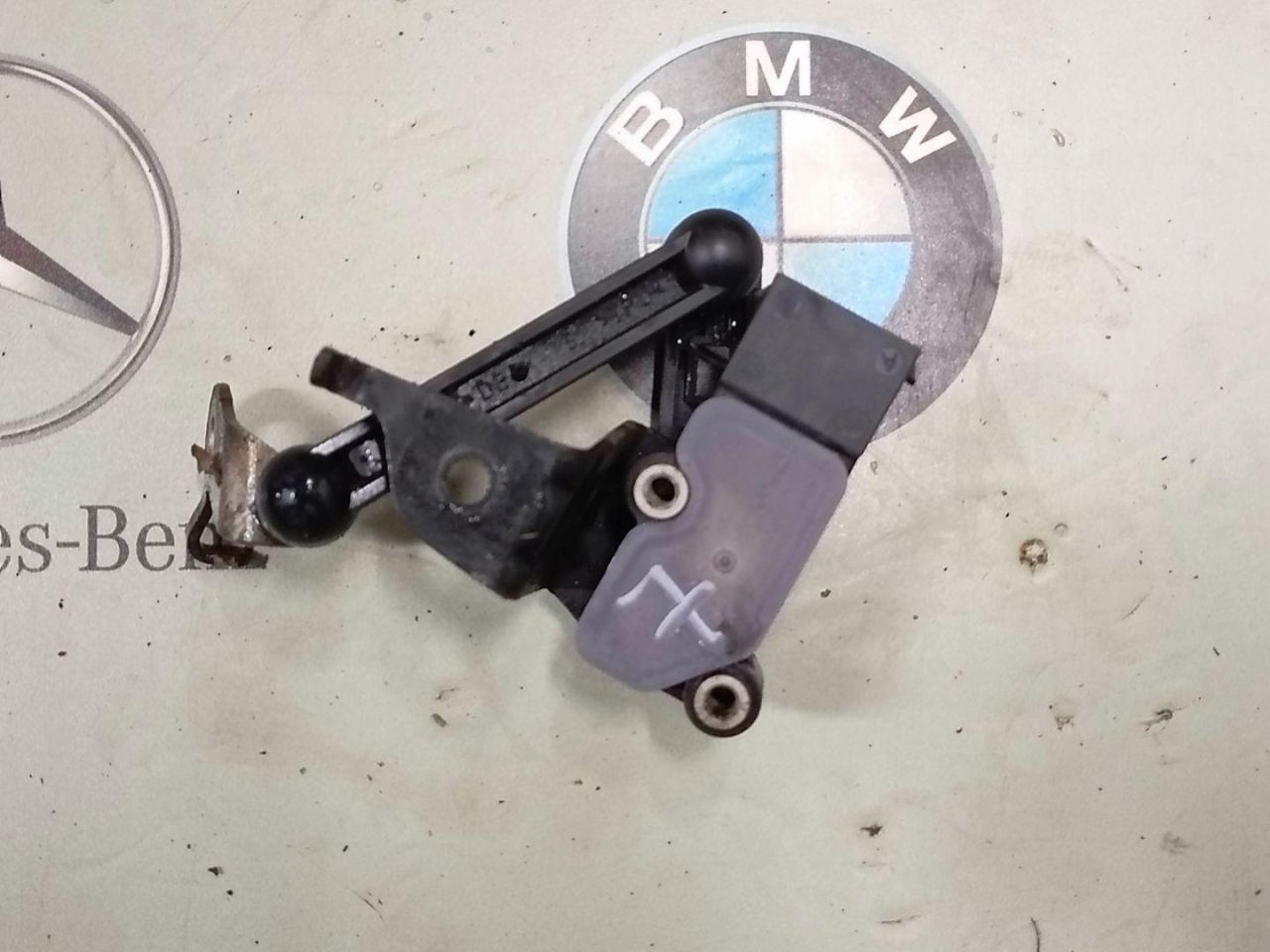 датчик дорожного просвета BMW 2 серия Active Tourer F45 2015, 2.0 л., B48 A20 A, 6867646 - фото №1