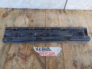 Кронштейн накладки на порог BMW X1 F48 2017, 1.8 л., дизель, АКПП, 475, полный привод, 7332329