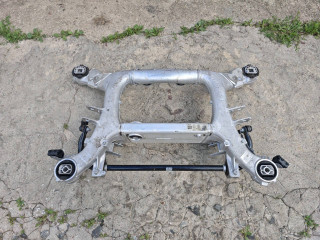 балка подвески задняя BMW 2025, 3.0 л., бензин, 8848905