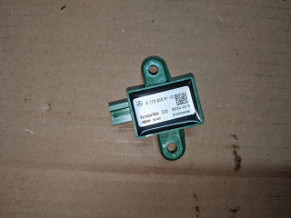 датчик удара Mercedes-Benz E-Класс W212/S212/C207/A207 [рестайлинг] 2013, 3.5 л., бензин, универсал, A1729056100