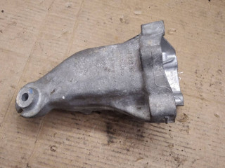 кронштейн двигателя Mercedes-Benz 2013, 3.0 л., дизель, A6512233504