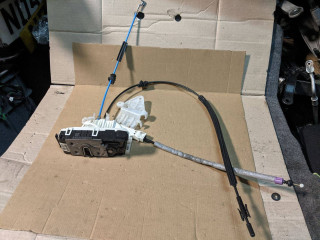 замок двери задней правой Mercedes-Benz E-Класс W212/S212/C207/A207 2010, 2.2 л., дизель, АКПП, седан, задний привод, правый руль, A2047302235