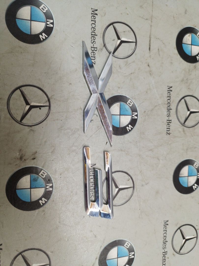 эмблема BMW X3 F25 2014, 2.8 л., бензин - фото №1