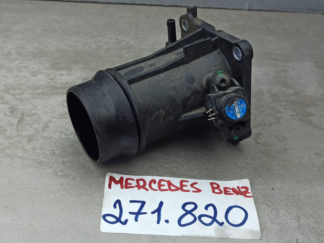 кронштейн (крепление) впускного коллектора Mercedes-Benz 2013, 2.0 л., бензин, A2710900144 - фото №1