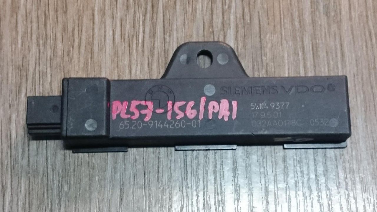 Антенна системы комфортного доступа BMW 7 серия F01/F02 2009, 3.0 л., N57 D30 A, дизель, АКПП, седан, 65209144260, 5WK49377 - фото №1